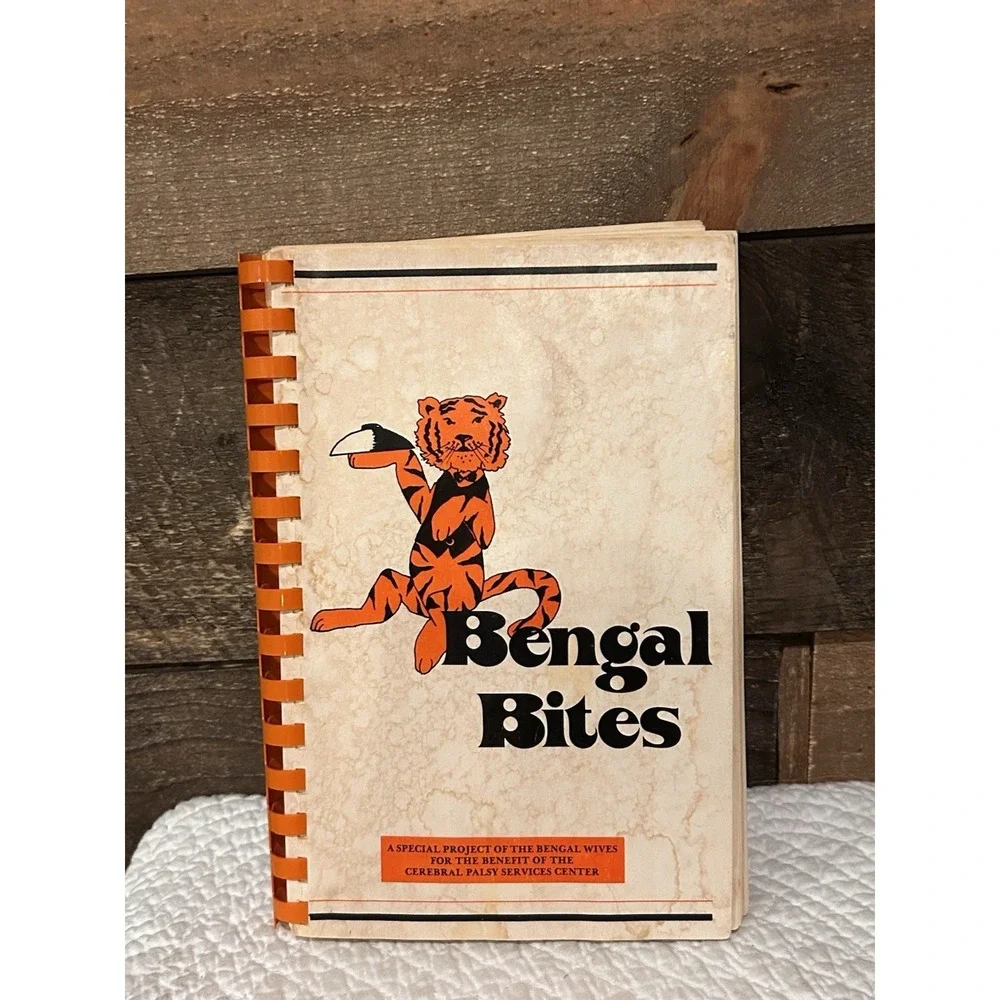 1984 Bengal Bites‎ Cincinnati Bengals Wives' Cookbook Spiral Bound 127 Pages